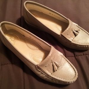 SAS Woman's Loafers Shoes Size 8.5